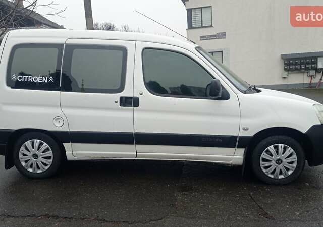 Белый Ситроен Берлинго, объемом двигателя 1.87 л и пробегом 303 тыс. км за 3550 $, фото 9 на Automoto.ua