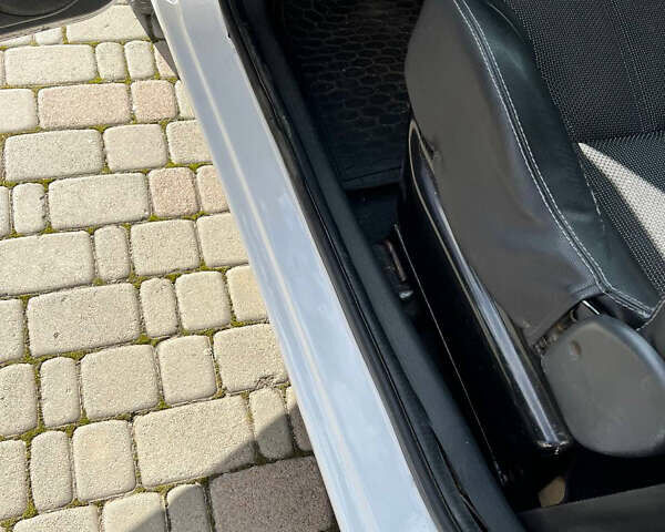 Ситроен Берлинго 2006 в Стрые на Automoto.ua Белый Ситроен Берлинго, объемом двигателя 1.9 л и пробегом 246 тыс. км за 4100 $, фото 14 на Automoto.ua