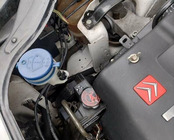 Белый Ситроен Берлинго, объемом двигателя 2 л и пробегом 235 тыс. км за 4100 $, фото 17 на Automoto.ua