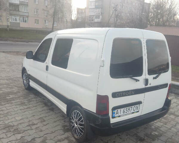 Белый Ситроен Берлинго, объемом двигателя 1.36 л и пробегом 280 тыс. км за 3000 $, фото 6 на Automoto.ua
