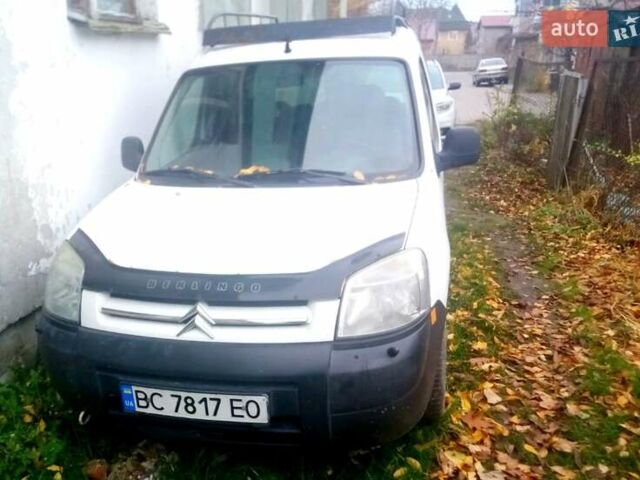 Белый Ситроен Берлинго, объемом двигателя 1.4 л и пробегом 318 тыс. км за 3600 $, фото 3 на Automoto.ua