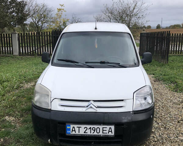 Белый Ситроен Берлинго, объемом двигателя 1.56 л и пробегом 356 тыс. км за 2700 $, фото 2 на Automoto.ua