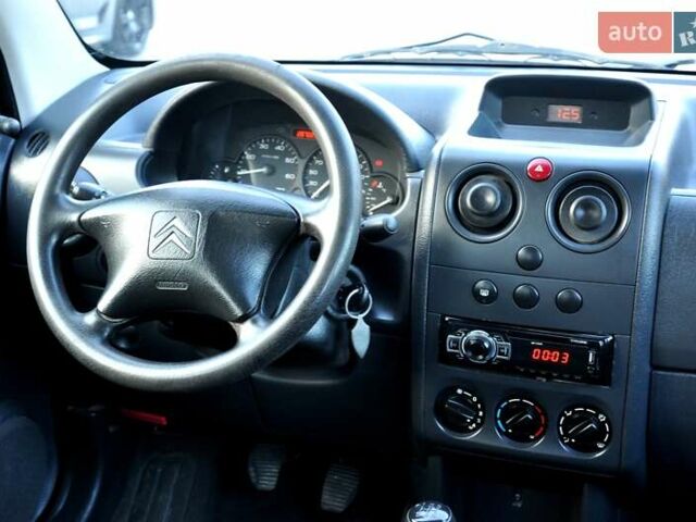 Білий Сітроен Берлінго, об'ємом двигуна 1.4 л та пробігом 280 тис. км за 3600 $, фото 25 на Automoto.ua