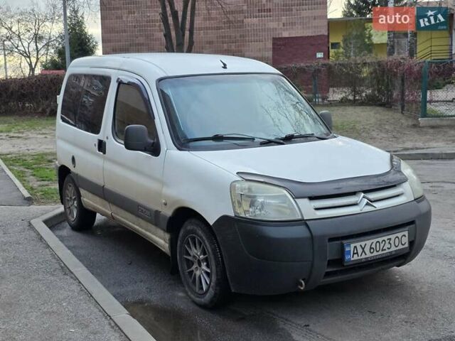 Білий Сітроен Берлінго, об'ємом двигуна 1.56 л та пробігом 294 тис. км за 2900 $, фото 4 на Automoto.ua