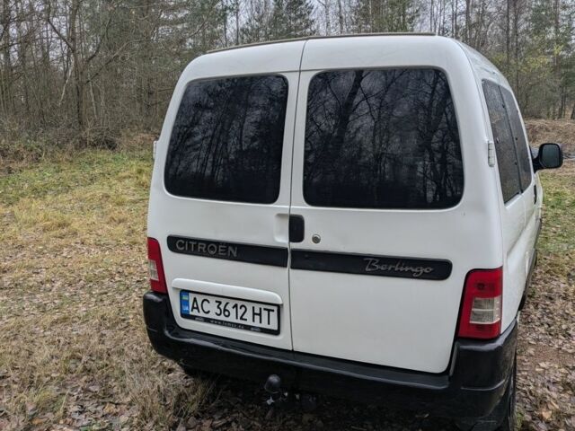 Білий Сітроен Берлінго, об'ємом двигуна 2 л та пробігом 256 тис. км за 4200 $, фото 4 на Automoto.ua