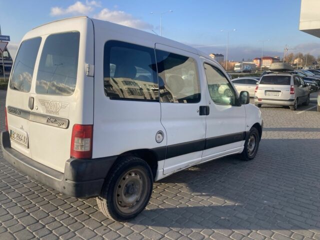 Белый Ситроен Берлинго, объемом двигателя 1.6 л и пробегом 297 тыс. км за 2300 $, фото 6 на Automoto.ua