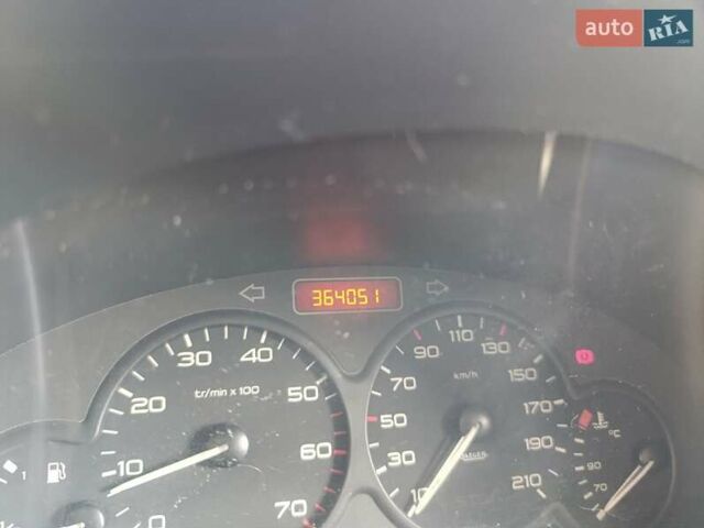 Белый Ситроен Берлинго, объемом двигателя 1.56 л и пробегом 364 тыс. км за 4100 $, фото 3 на Automoto.ua