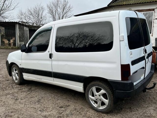 Белый Ситроен Берлинго, объемом двигателя 1.9 л и пробегом 3 тыс. км за 2400 $, фото 5 на Automoto.ua