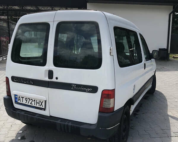 Белый Ситроен Берлинго, объемом двигателя 1.6 л и пробегом 227 тыс. км за 2200 $, фото 1 на Automoto.ua