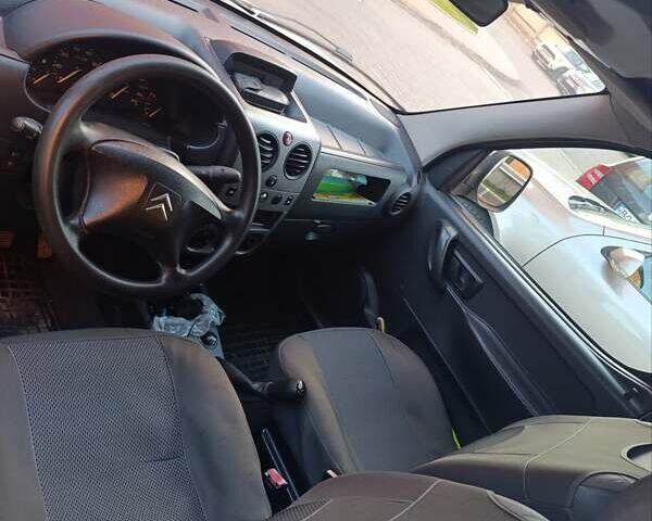 Білий Сітроен Берлінго, об'ємом двигуна 1.9 л та пробігом 248 тис. км за 3700 $, фото 4 на Automoto.ua