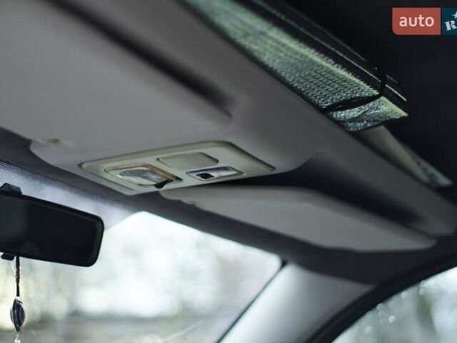 Белый Ситроен Берлинго, объемом двигателя 1.6 л и пробегом 260 тыс. км за 3300 $, фото 11 на Automoto.ua