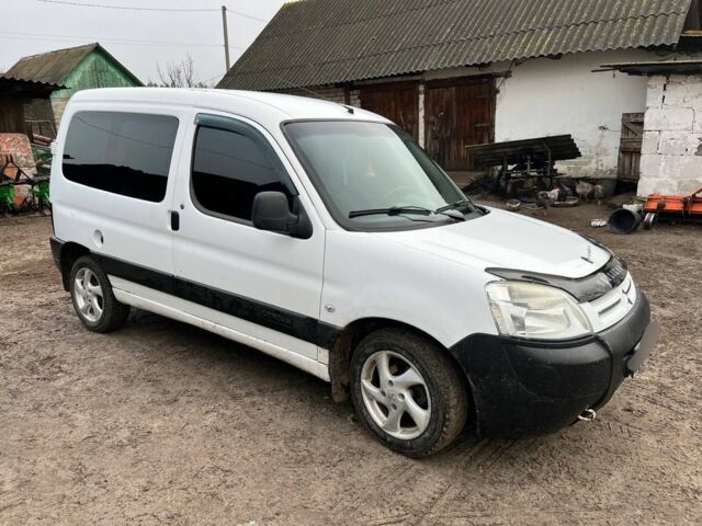 Белый Ситроен Берлинго, объемом двигателя 1.9 л и пробегом 3 тыс. км за 2400 $, фото 4 на Automoto.ua