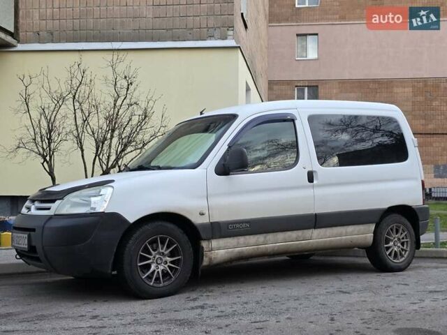 Білий Сітроен Берлінго, об'ємом двигуна 1.56 л та пробігом 294 тис. км за 2900 $, фото 3 на Automoto.ua