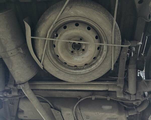 Белый Ситроен Берлинго, объемом двигателя 1.6 л и пробегом 260 тыс. км за 3300 $, фото 24 на Automoto.ua