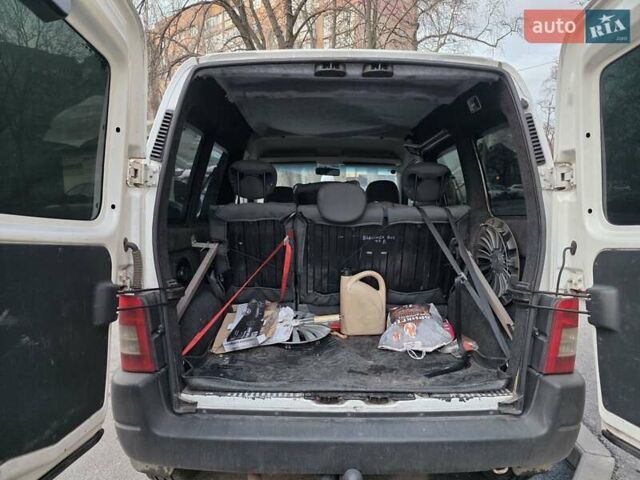 Білий Сітроен Берлінго, об'ємом двигуна 1.56 л та пробігом 294 тис. км за 2900 $, фото 16 на Automoto.ua