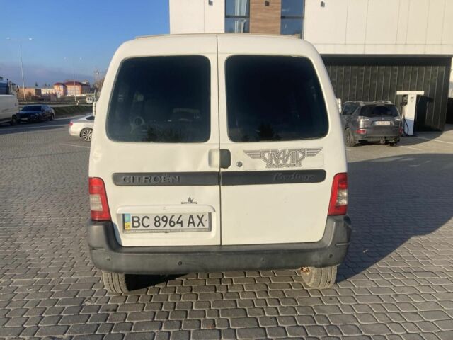 Белый Ситроен Берлинго, объемом двигателя 1.6 л и пробегом 297 тыс. км за 2300 $, фото 4 на Automoto.ua