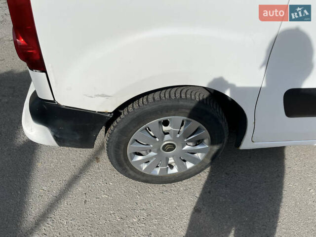 Білий Сітроен Берлінго, об'ємом двигуна 1.56 л та пробігом 254 тис. км за 5700 $, фото 4 на Automoto.ua
