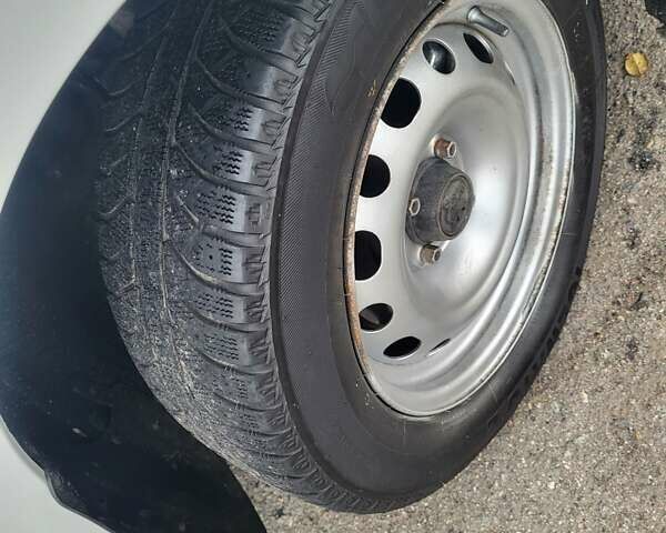 Белый Ситроен Берлинго, объемом двигателя 1.6 л и пробегом 237 тыс. км за 5999 $, фото 84 на Automoto.ua