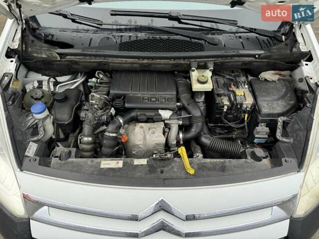 Белый Ситроен Берлинго, объемом двигателя 1.6 л и пробегом 274 тыс. км за 5750 $, фото 22 на Automoto.ua