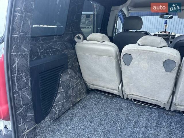 Белый Ситроен Берлинго, объемом двигателя 1.56 л и пробегом 263 тыс. км за 5690 $, фото 74 на Automoto.ua