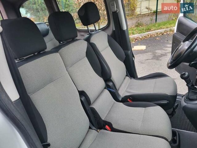 Белый Ситроен Берлинго, объемом двигателя 1.6 л и пробегом 237 тыс. км за 5999 $, фото 35 на Automoto.ua