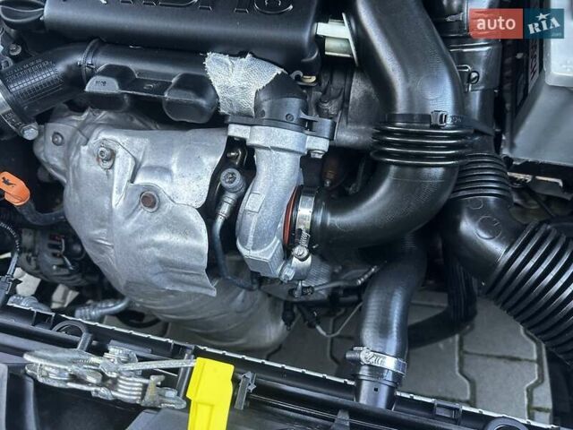 Белый Ситроен Берлинго, объемом двигателя 1.56 л и пробегом 263 тыс. км за 5690 $, фото 79 на Automoto.ua