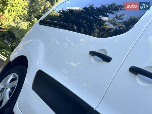 Белый Ситроен Берлинго, объемом двигателя 1.56 л и пробегом 263 тыс. км за 5690 $, фото 27 на Automoto.ua