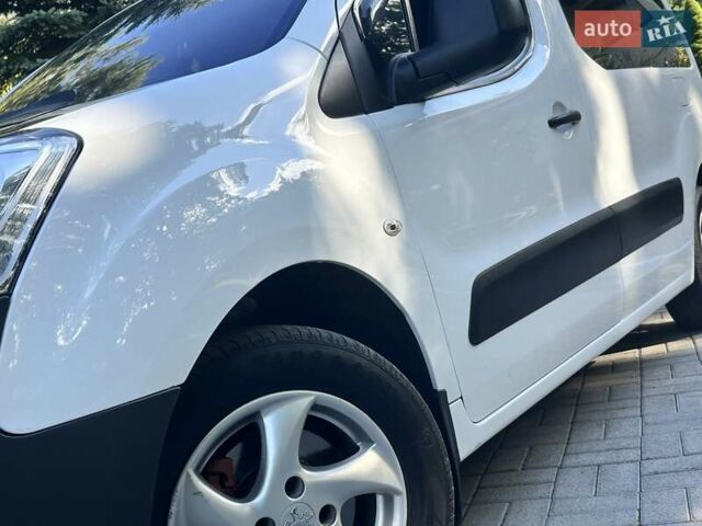 Белый Ситроен Берлинго, объемом двигателя 1.56 л и пробегом 263 тыс. км за 5690 $, фото 13 на Automoto.ua