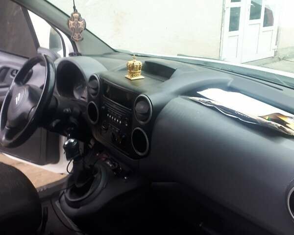 Білий Сітроен Берлінго, об'ємом двигуна 1.6 л та пробігом 280 тис. км за 5700 $, фото 13 на Automoto.ua