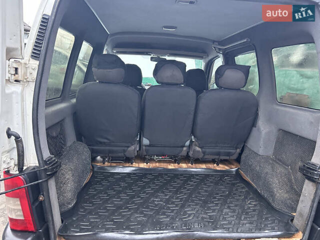 Белый Ситроен Берлинго, объемом двигателя 1.56 л и пробегом 313 тыс. км за 3400 $, фото 15 на Automoto.ua