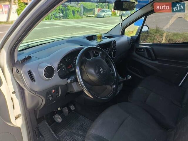 Білий Сітроен Берлінго, об'ємом двигуна 1.6 л та пробігом 280 тис. км за 5800 $, фото 1 на Automoto.ua