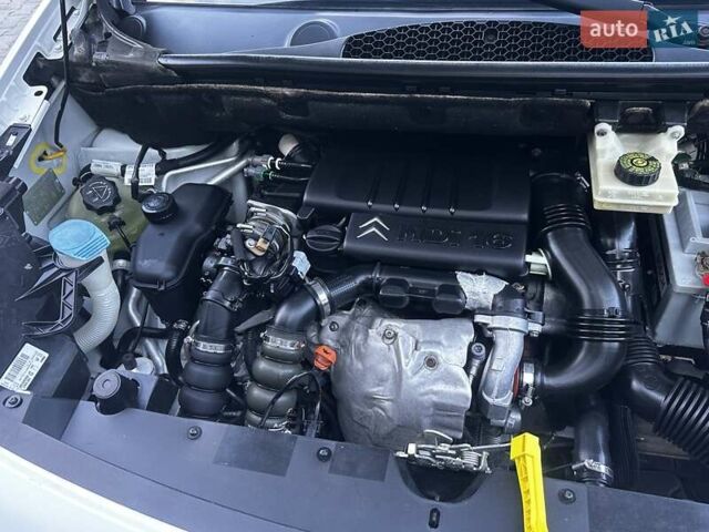 Белый Ситроен Берлинго, объемом двигателя 1.56 л и пробегом 263 тыс. км за 5690 $, фото 77 на Automoto.ua