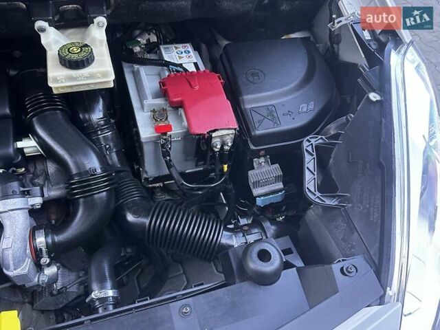 Белый Ситроен Берлинго, объемом двигателя 1.56 л и пробегом 263 тыс. км за 5690 $, фото 80 на Automoto.ua