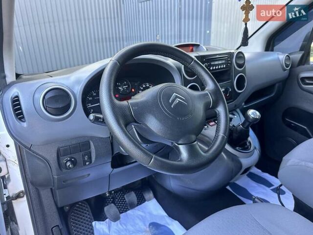 Белый Ситроен Берлинго, объемом двигателя 1.56 л и пробегом 263 тыс. км за 5690 $, фото 49 на Automoto.ua