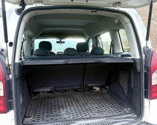 Ситроен Берлинго 2008 в Белой Церкве на Automoto.ua Белый Ситроен Берлинго, объемом двигателя 1.56 л и пробегом 391 тыс. км за 5500 $, фото 18 на Automoto.ua