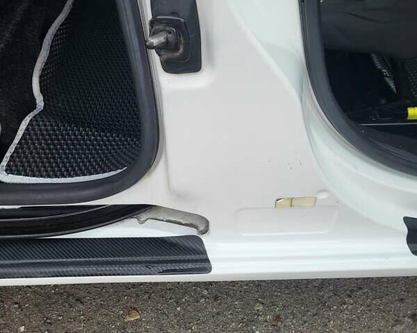 Белый Ситроен Берлинго, объемом двигателя 1.6 л и пробегом 237 тыс. км за 5999 $, фото 39 на Automoto.ua