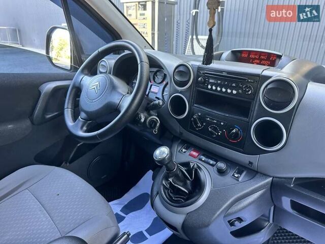 Белый Ситроен Берлинго, объемом двигателя 1.56 л и пробегом 263 тыс. км за 5690 $, фото 59 на Automoto.ua