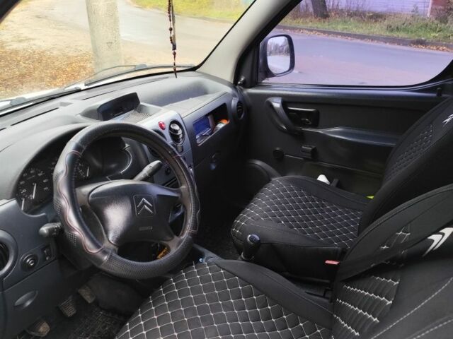 Белый Ситроен Берлинго, объемом двигателя 1.4 л и пробегом 282 тыс. км за 4100 $, фото 5 на Automoto.ua