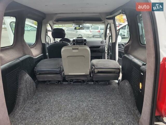 Белый Ситроен Берлинго, объемом двигателя 1.6 л и пробегом 237 тыс. км за 5999 $, фото 65 на Automoto.ua