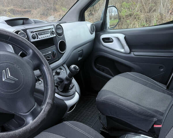 Ситроен Берлинго 2008 в Белой Церкве на Automoto.ua Белый Ситроен Берлинго, объемом двигателя 1.56 л и пробегом 391 тыс. км за 5500 $, фото 12 на Automoto.ua