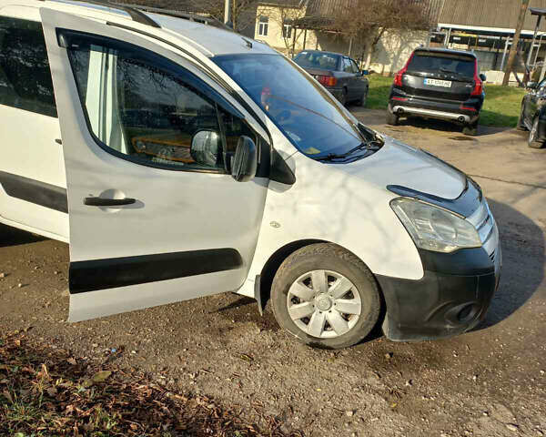 Білий Сітроен Берлінго, об'ємом двигуна 1.6 л та пробігом 283 тис. км за 5000 $, фото 2 на Automoto.ua