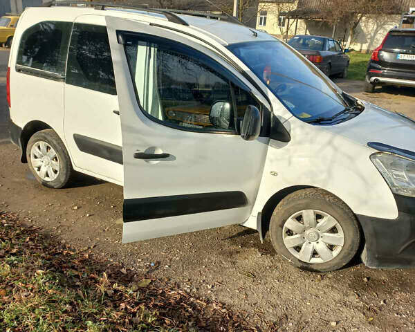 Білий Сітроен Берлінго, об'ємом двигуна 1.6 л та пробігом 283 тис. км за 5000 $, фото 7 на Automoto.ua