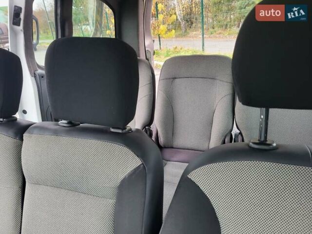 Белый Ситроен Берлинго, объемом двигателя 1.6 л и пробегом 237 тыс. км за 5999 $, фото 54 на Automoto.ua