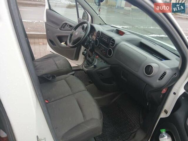 Белый Ситроен Берлинго, объемом двигателя 1.56 л и пробегом 385 тыс. км за 5350 $, фото 10 на Automoto.ua