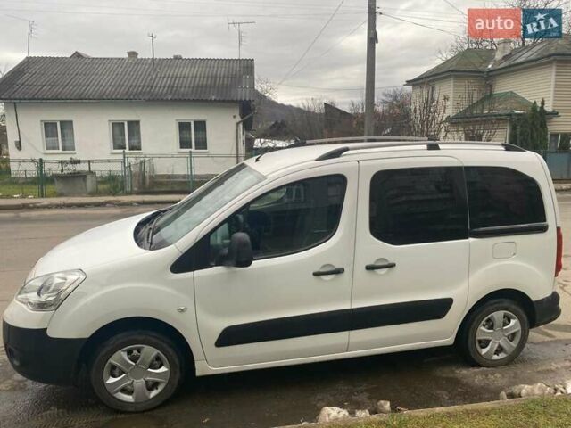 Белый Ситроен Берлинго, объемом двигателя 1.56 л и пробегом 235 тыс. км за 6100 $, фото 2 на Automoto.ua