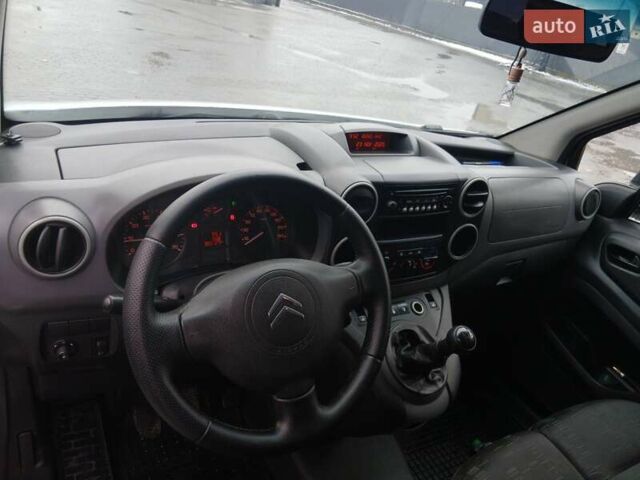 Белый Ситроен Берлинго, объемом двигателя 1.56 л и пробегом 385 тыс. км за 5350 $, фото 6 на Automoto.ua