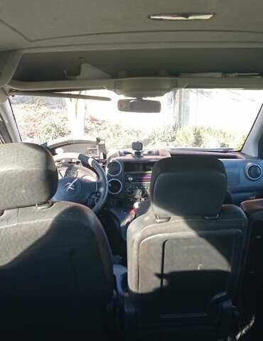 Белый Ситроен Берлинго, объемом двигателя 1.56 л и пробегом 226 тыс. км за 3428 $, фото 10 на Automoto.ua