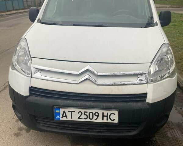 Белый Ситроен Берлинго, объемом двигателя 1.56 л и пробегом 235 тыс. км за 6100 $, фото 1 на Automoto.ua