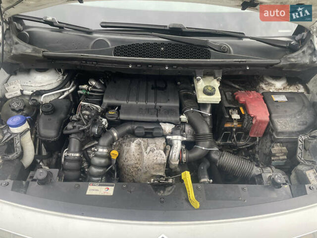 Белый Ситроен Берлинго, объемом двигателя 1.6 л и пробегом 305 тыс. км за 5800 $, фото 10 на Automoto.ua