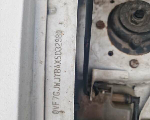 Белый Ситроен Берлинго, объемом двигателя 1.9 л и пробегом 353 тыс. км за 4000 $, фото 9 на Automoto.ua